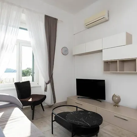 Apartment Apartment Val With Sea View *