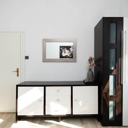 Val With Sea View Apartamento *