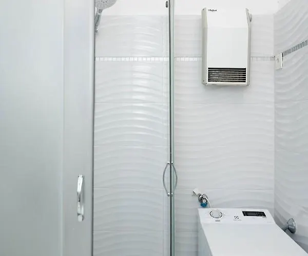 Apartment Val With Sea View Daire *