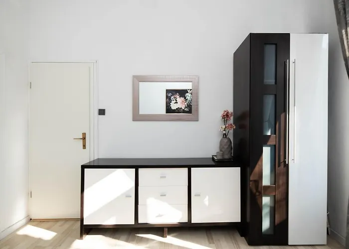 Apartment Val With Sea View Daire *